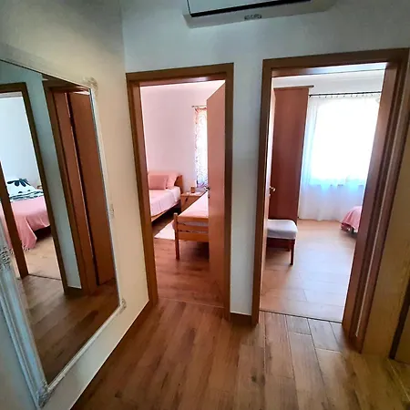 Tre Pini Апартаменты *